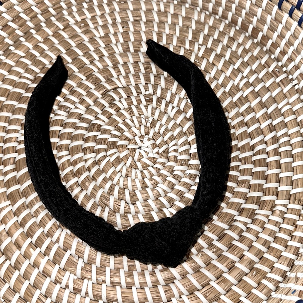 Sweater textured headband
